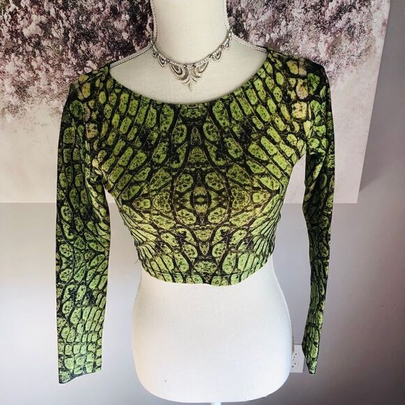 Labellamafia alligator print size small workout CropTop rare fitness gym apparel - Picture 1 of 8